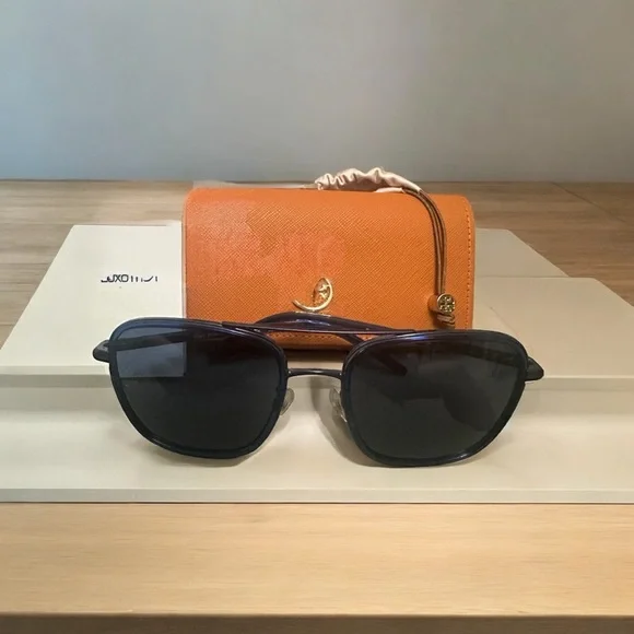 Tory Burch blue sunglasses with case, cloth & card Unisex